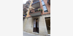 Grazioso Trilocale Arredato a Piano Terra con Cortiletto interno in Vendita 